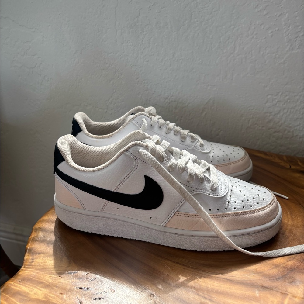 Nike Court Vision Low Women’s Sneakers Size 8